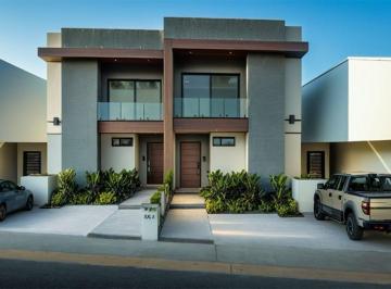 Casa de 3 habitaciones, Guayaquil · De Estreno! Casa Duplex de Venta en Puerto Azul en Construccion