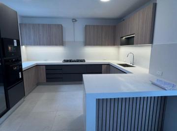 Casa de 4 habitaciones, Guayaquil · Se Alquila Casa Puerto Azul con Buenos Acabados