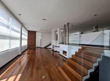 Departamento de 3 habitaciones, Quito · En Cumbayá, Apartamento de 203 m² con Tres Habitaciones Completas.