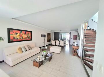 Casa de 3 habitaciones, Quito · Casa de 197 m² con 3 Dorm. en Venta en Cumbayá
