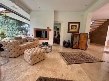 Casa de 3 habitaciones, Quito · Vendo Casa de Lujo Urbanización Vista Nevada