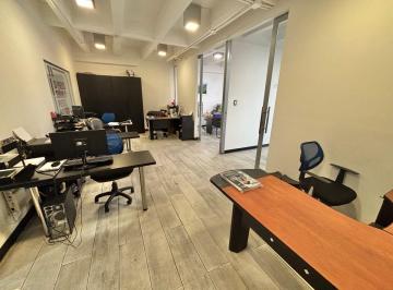 Oficina comercial , Quito · Vendo! Renovada Oficina Edificio Forum