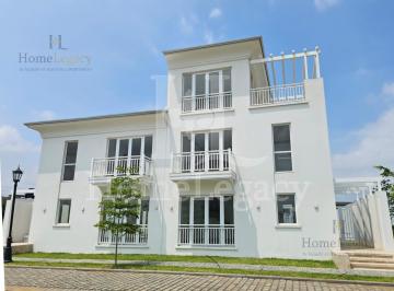 Casa · 220m² · 4 Habitaciones · 2 Estacionamientos · Venta de Casa en Aires Norte Samborondón Proyecto Esquinero Am