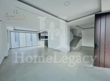 Casa · 228m² · 3 Habitaciones · 1 Estacionamiento · Casa en Venta – El Condado de Vicolinci, Samborondón Ad