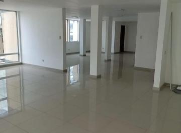 Oficina comercial · 158m² · Oficina en Norte de Quito