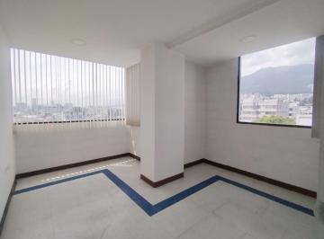 Oficina comercial · 86m² · 3 Habitaciones · 1 Estacionamiento · Jipijapa, Oficina en Renta, 86 m²