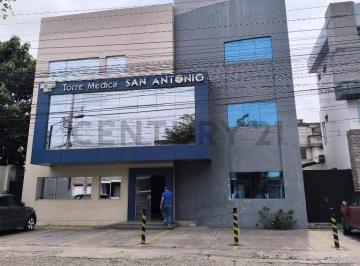 Oficina comercial · 47m² · Consultorio Médico en Torre Médica San Antonio - Portoviejo