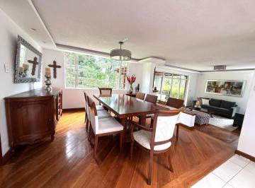 Casa de 5 habitaciones, Quito · Casa Hermosa 5 Dorm. en Venta, Jardín Precioso