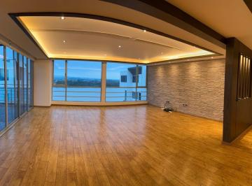 Departamento · 210m² · 2 Estacionamientos · Se Vende Penthouse de Lujo en River Towers - Vía Sambo - Adrm