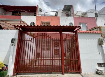 Casa de 3 habitaciones, Quito · Venta - de - Casa - 151 m² - en - Llano Grande