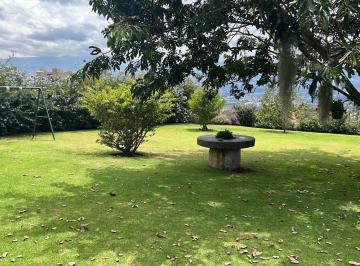 JARDIN PRIVADO · Casa de Venta en Cumbaya Sector Site Center