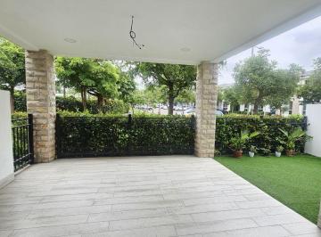 Departamento de 3 habitaciones, Guayaquil · Vendo Departamento Planta Baja Samborondon