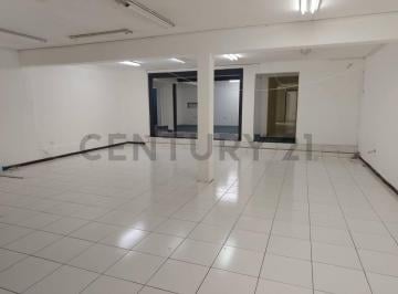 Local comercial · 223m² · 2 Estacionamientos · En Renta Local Veintimilla y 9 de Octubre