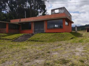 Terreno / Lote , Latacunga · Terreno Comercial Vía Cotopaxi – 2.546 m²