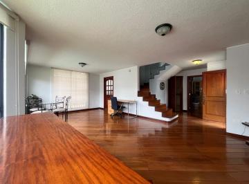 Casa · 219m² · 3 Habitaciones · 2 Estacionamientos · Casa en Venta en Urbanizacion Privada Sector Colegio Sek Amagasi