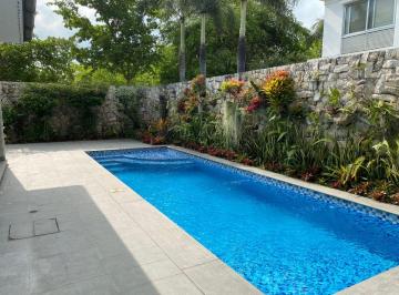 Casa de 5 habitaciones, Guayaquil · Casa de Alquiler en Ribera de Batán