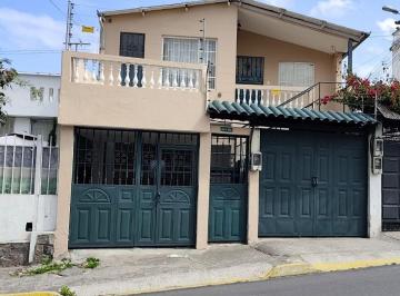 Casa de 5 habitaciones, Quito · Casa Rentera Sector Ponceano de 158 m² Norte 2 Departamentos