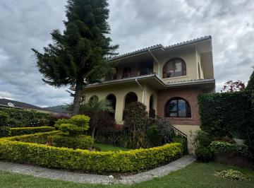Casa · 320m² · 5 Habitaciones · 5 Estacionamientos · Casa Venta Renta en La Primavera