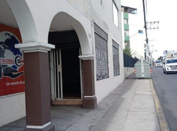 Local comercial , Quito · Arriendo un Local Comercial Cerca del Portal de Carapungo Conjunto La Arqueria