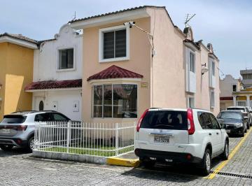 Casa · 95ha · 3 Habitaciones · 1 Estacionamiento · Venta de Casa 3 Dorm., Conjunto Portalegre - San Carlos