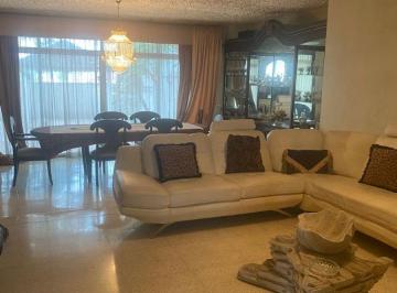 Casa de 4 habitaciones, Guayaquil · Casa Amplia 2 Plantas en Santa Cecilia (Zona Norte) — Lote 530 m² - Garaje, Patio y Garita - $229
