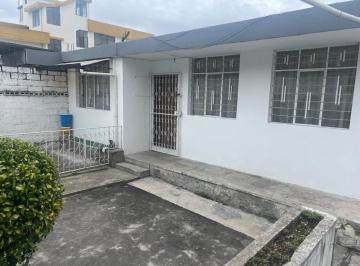Terreno / Lote , Quito · Terreno de 354 m² con 2 Casas Sector Supermaxi Quito Norte
