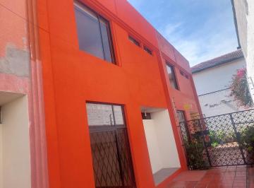 Casa · 131m² · 3 Habitaciones · 1 Estacionamiento · Casa en Urb. 23 de Junio