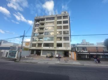 Departamento · 131m² · 3 Habitaciones · 1 Estacionamiento · Departamento en Av América y Veracruz - Edificio La Giralda