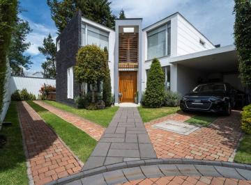 Casa de 3 habitaciones, Quito · Venta Casa Tumbaco Amplio Jardín