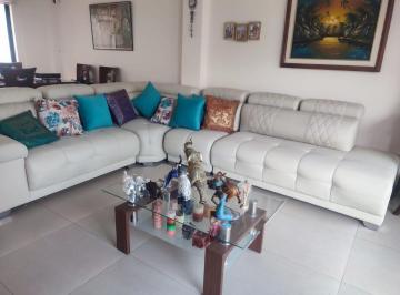 Casa de 3 habitaciones, Quito · Amplia Casa de 183 m² en Venta en El Valle de Los Chillos