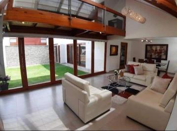 Casa de 3 habitaciones, Quito · Casa en Venta - Renta - Amoblada Conjunto con Áreas Verdes, Piscina, Cancha de Futbol