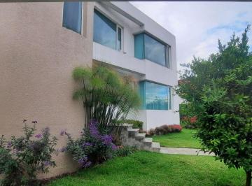 Casa de 4 habitaciones, Quito · Vendo Casa Confortable Mas Suite, 385 m Cuadrados en Cumbaya