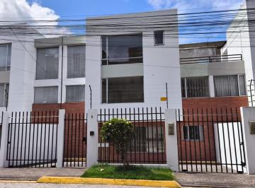 Casa · 126m² · 3 Habitaciones · 2 Estacionamientos · Casa en Venta Ponceano Alto