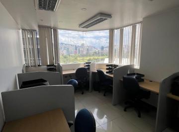 Oficina comercial , Quito · Excelente Oficina de Venta en La Carolina