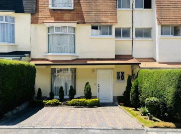 Casa de 4 habitaciones, Quito · Casa en Venta, Carcelén - Norte de Quito