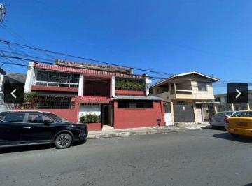 Departamento de 3 habitaciones, Guayaquil · Departamento de Ventaurdesa Central Frente Al Santo Domingo de Guzmán