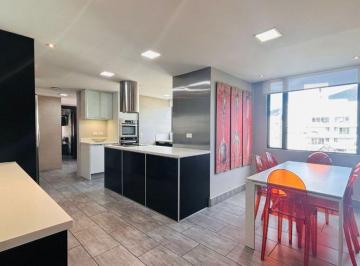 Departamento de 4 habitaciones, Quito · Vendo Departamento 3d, Amoblado, González Suarez