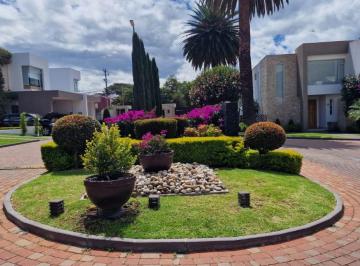 Casa de 3 habitaciones, Quito · Hermosa Casa de Venta en Conjunto Exclusivo de La Viña!