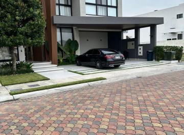 Casa de 5 habitaciones, Guayaquil · Casa de Alquiler en Isla Mocoli Moderna Amoblada