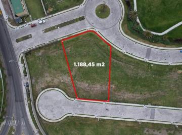 Terreno / Lote , Quito · Vendo Lote Unifamiliar en Cumbaya - Urbanización Santa Mónica