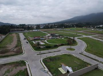 Terreno / Lote , Quito · Vendo Lote Unifamiliar en Cumbaya - Urbanización Santa Mónica