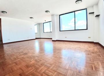 Departamento de 3 habitaciones, Quito · Departamento Venta Sector Embajada American 122 m² 3 Dorm. $91,000