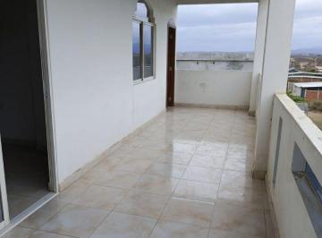 Casa de 4 habitaciones, Manta · Casa en Venta en Manta. Via Montecristi Barrio Los Artesanos
