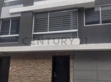 Casa · 150m² · 3 Habitaciones · 1 Estacionamiento · Casa en Venta en Mastodontes Dentro de Conjunto de 9 Casas