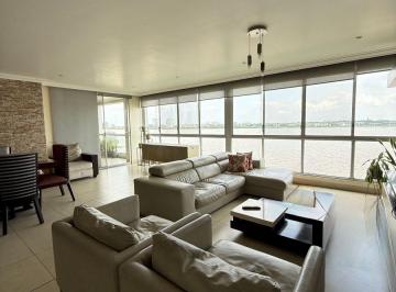 Departamento de 3 habitaciones, Guayaquil · En Venta Departamento Frente Al Rio, con Lindo Balcón y Espectacular Vista