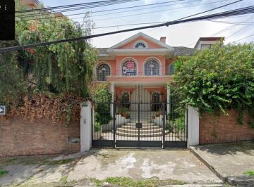 Casa · 1094m² · 3 Estacionamientos · Venta Oportunidad Mansión Antigua, Excelente Ubicación | Quito Tenis. Ep