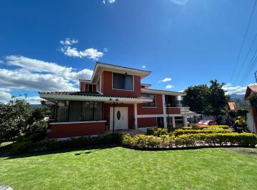 Casa de 4 habitaciones, Quito · Venta Casa Independiente Esquinera La Armenia Valle de Los Chillos