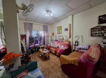 Casa · 124m² · 2 Habitaciones · Se Vende Casa en Mucho Lote 1 - Tercera Etapa - Karig