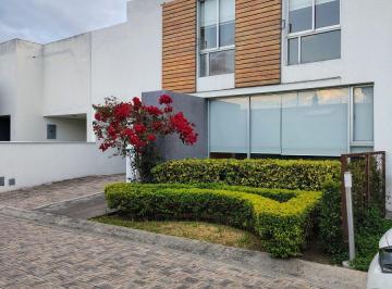 Casa de 3 habitaciones, Quito · Casa de Venta en El Centro de Cumbaya Precio de Oportunidad