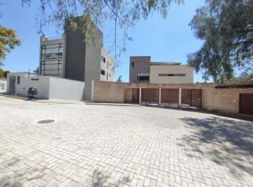 Departamento de 3 habitaciones, Quito · Vendo Amplio Deparatmento, Sector Miravalle 4